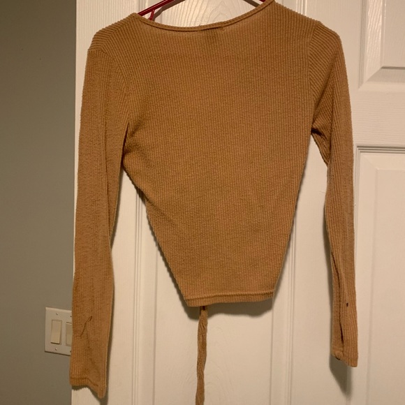 Ten wear two times just didn’t like the way it looks on me - Picture 3 of 3